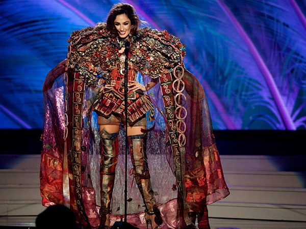 സൗന്ദര്യത്തിളക്കം സൗന്ദര്യത്തിളക്കം