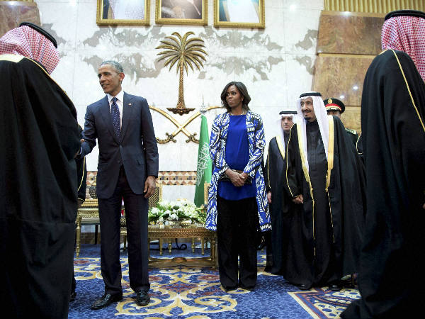 തട്ടമിടാതെ 