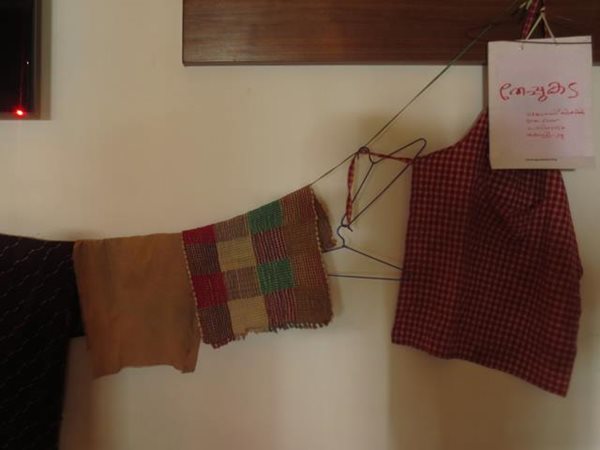 ഓഫീസില്‍ താമസം