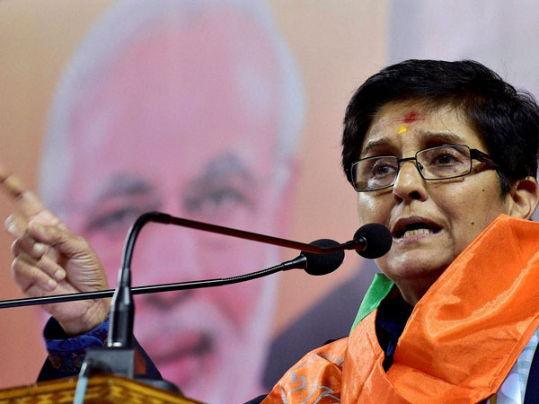 കിരണ്‍ ബേദി കാര്‍ഡ് ഇതിന് വേണ്ടി