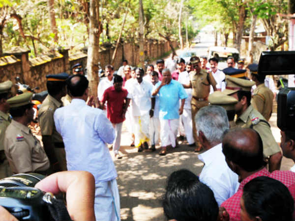 ഇനി പുറത്തേക്ക്