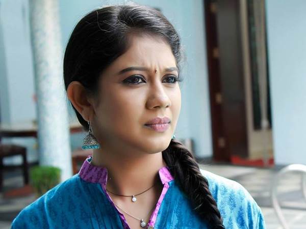 ലക്കി സ്റ്റാറില്‍ നായിക