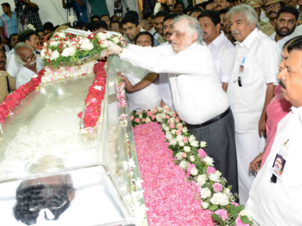 ഗവര്ണറുടെ അന്ത്യാഞ്ജലി ഗവര്ണറുടെ അന്ത്യാഞ്ജലി