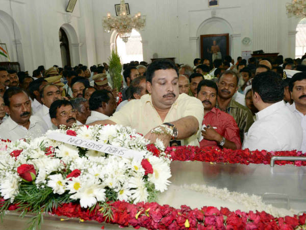 ഷിബു ബേബി ജോണ് ഷിബു ബേബി ജോണ്