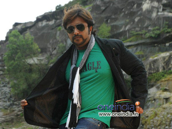 അത് വേറെ നവീന്‍ കൃഷ്ണ