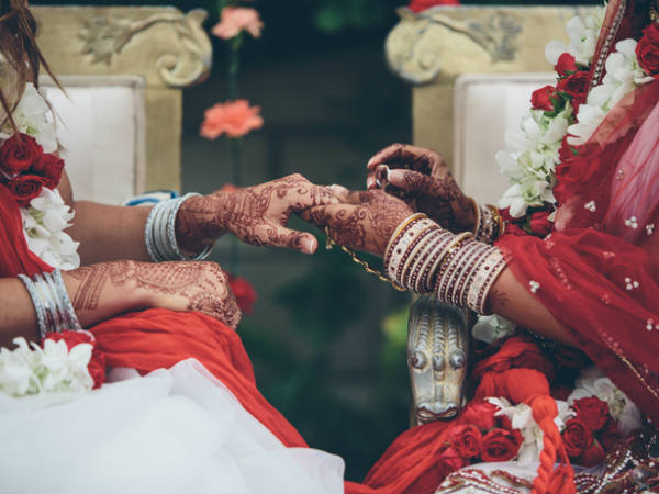 വീട്ടുകാര്‍ നടത്തി