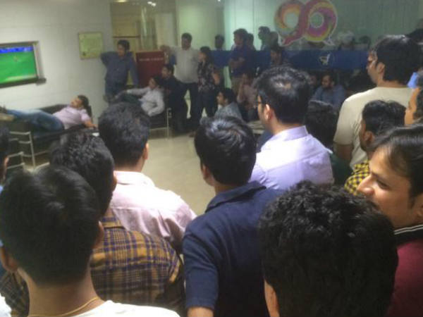 വില്‍പന പിന്നെ ആദ്യം കളി