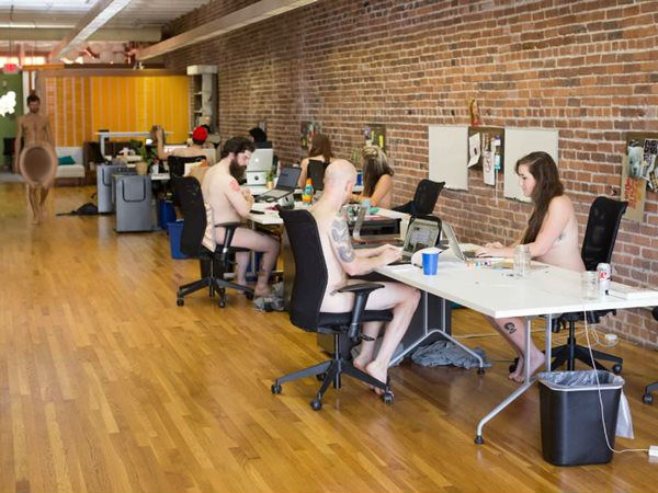 വീട്ടിലിരുന്ന് ജോലി ചെയ്യുമ്പോള്‍