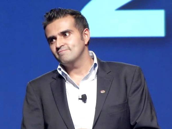 ആശിഷ് താക്കര്‍