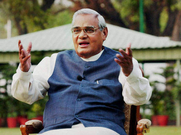 വാജ്‌പേയ് എത്ര ഭേദം