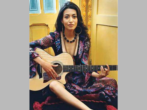 അവര്‍ പിരിഞ്ഞു