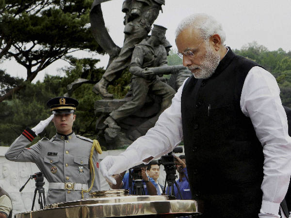 എന്തിനാണ് മോദിയുടെ യാത്ര