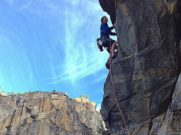 ഒറ്റയ്ക്കുളള മലകയറ്റങ്ങള്‍