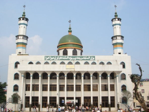 അയോധ്യയില്‍ മാത്രമല്ല