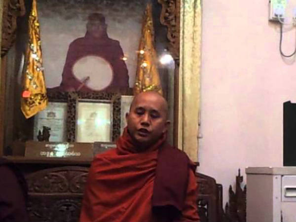 വര്‍ഗീയവാദി