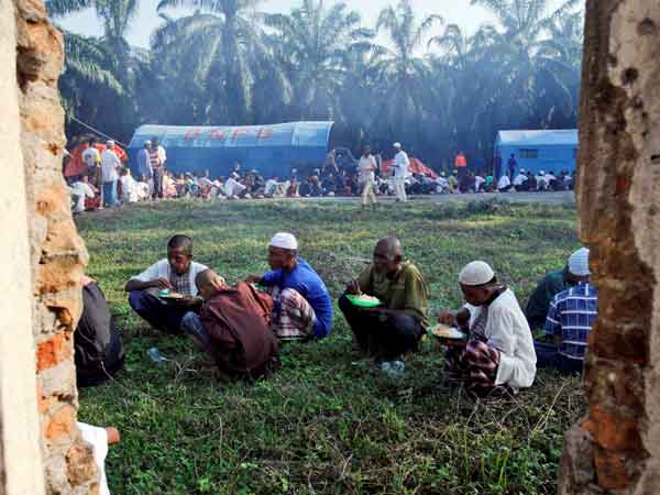ബര്‍മ്മയില്‍ വിമര്‍ശകരില്ല