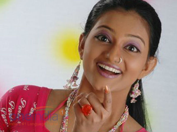 വീട്ടില്‍ ഒതുങ്ങിക്കൂടാന്‍ വയ്യ