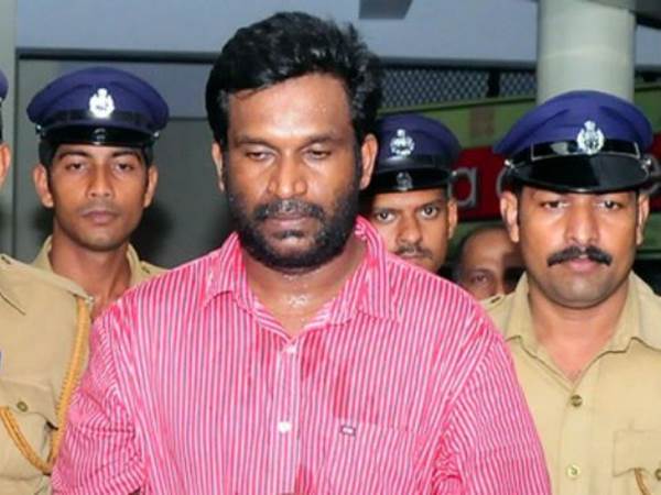 എംഡിയാക്കാമെന്ന് വാഗ്ദാനം