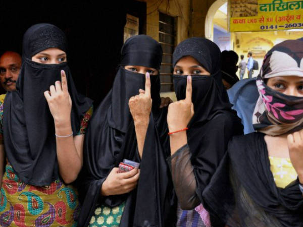 പിന്തുണയുമായി രക്ഷിതാക്കളും