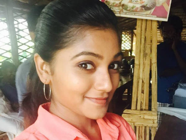 അച്ഛനെ കണ്ടതില്‍...