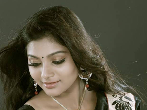 വീട്ടുകാരല്ല വീട്ടുകാരല്ല