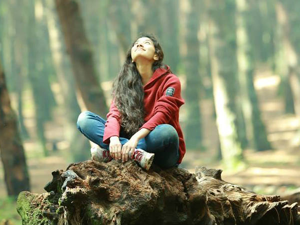 ഇവിടെയും അവിടേയും