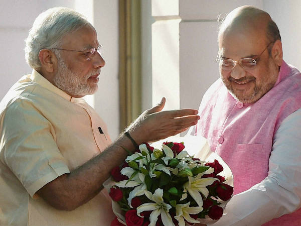 സോഷ്യല്‍ മീഡിയയില്‍ പരിഹാസം