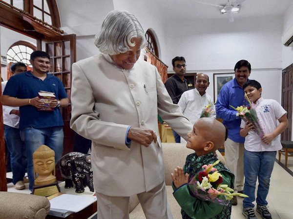 കുട്ടികള്‍ക്കൊപ്പം