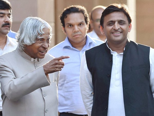 അഖിലേഷ് യാദവ്