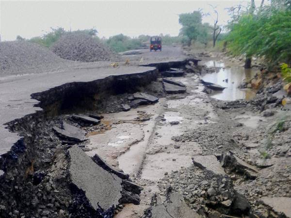  രക്ഷാപ്രവര്‍ത്തനം തുടുരുന്നു