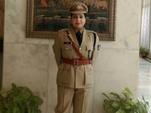 ഡോക്ടറാണ്