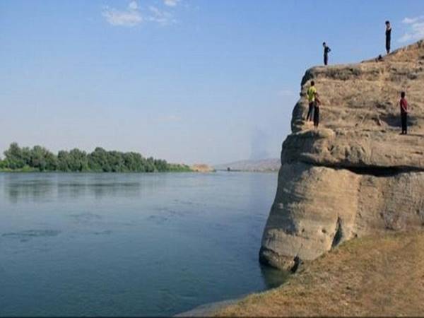 പുരുഷന്‍മാര്‍ക്ക് മാത്രം