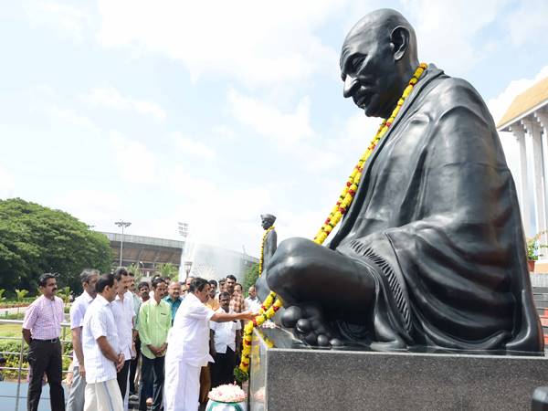 നിയമ സഭയില്‍