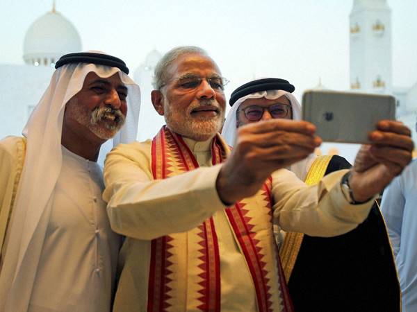 മോദി ഈസ് സ്‌പെഷല്‍