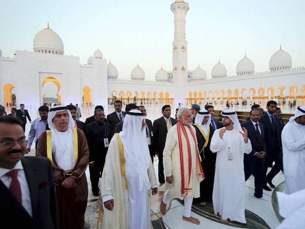  മോദി മാസ് ലീഡര്‍ 