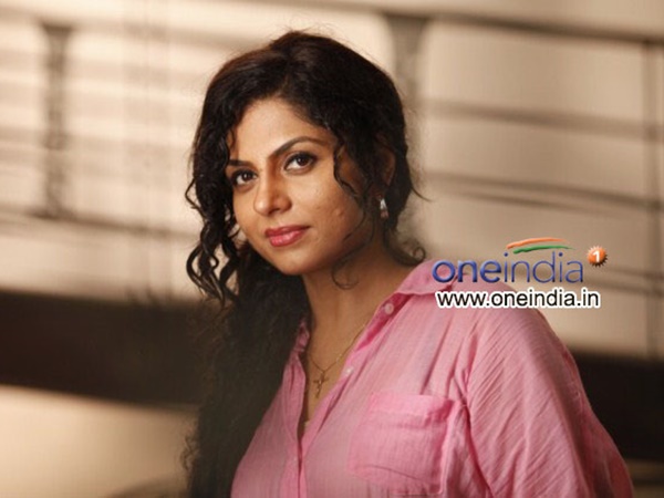 വേറേയും നടികള് വേറേയും നടികള്