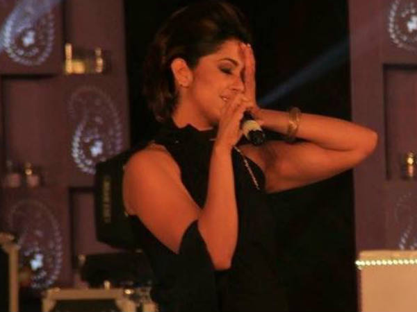 ബോള്ഡ്... ബോള്ഡ്...