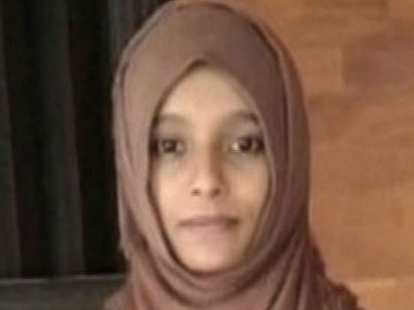 തെസ്നി ബഷീര് തെസ്നി ബഷീര്