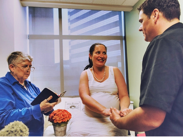 texas Woman gets married and gives birth on same day texas Woman gets married and gives birth on same day