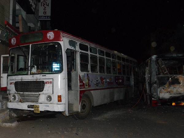  സമരം നിര്‍ത്തുന്ന പ്രശ്‌നമില്ല