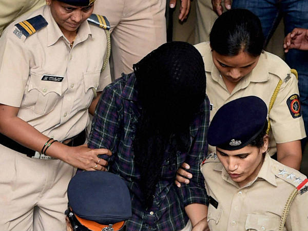 ഷീനയും മിഖായേലും മക്കള്‍