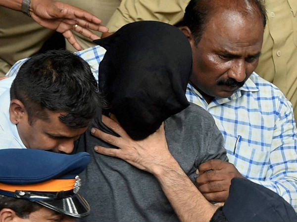 ദാസ് പറയുന്നത് ശരിയാകുന്നില്ലല്ലോ