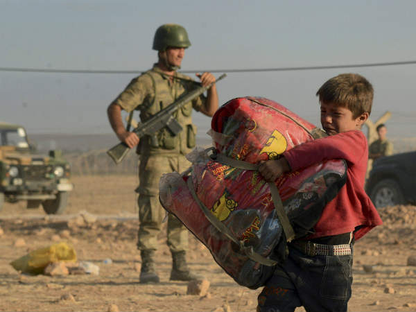 ഇസ്രായേല്‍ വേലികെട്ടുന്നു