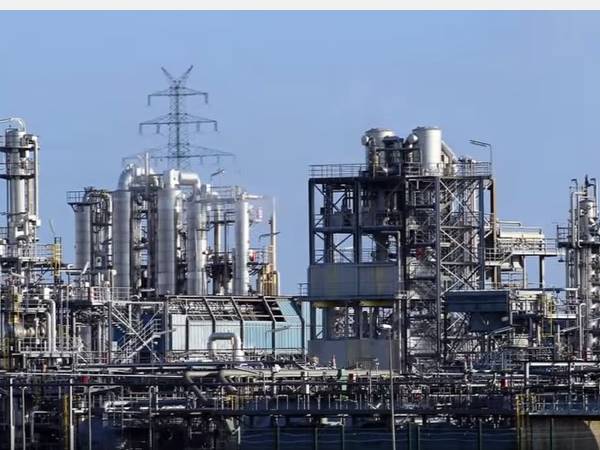  ആയുധം മാത്രമല്ല