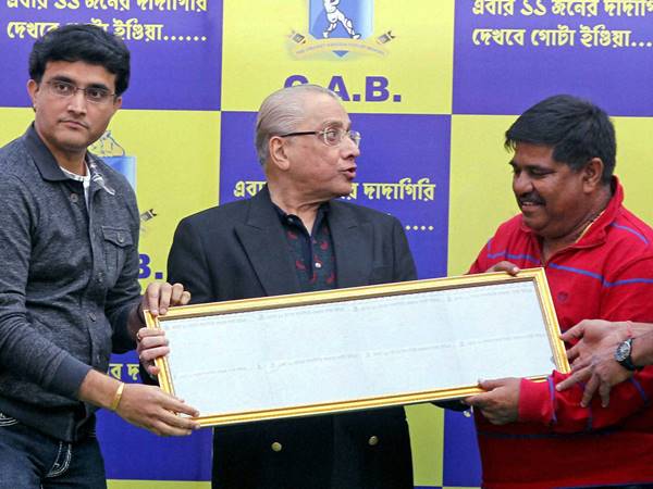 ബോര്‍ഡിന് പുറത്തേക്ക്