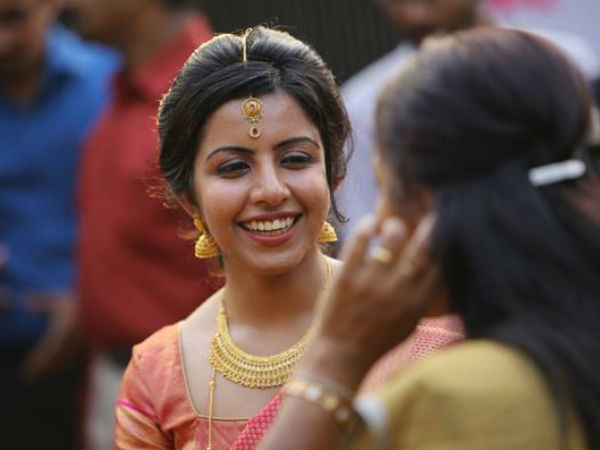 മെറിന് ഒറ്റയ്ക്കായിരുന്നോ മെറിന് ഒറ്റയ്ക്കായിരുന്നോ