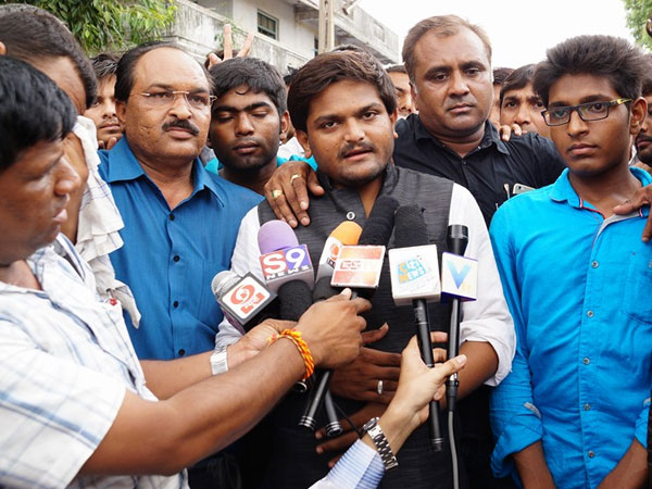 തട്ടിക്കൊണ്ടുപോകല്‍