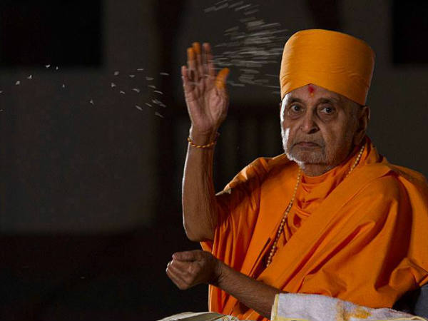 ഹിന്ദുത്വത്തിന് വേണ്ടി