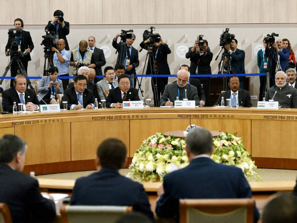 മോദിയുടെ നിരയില്‍