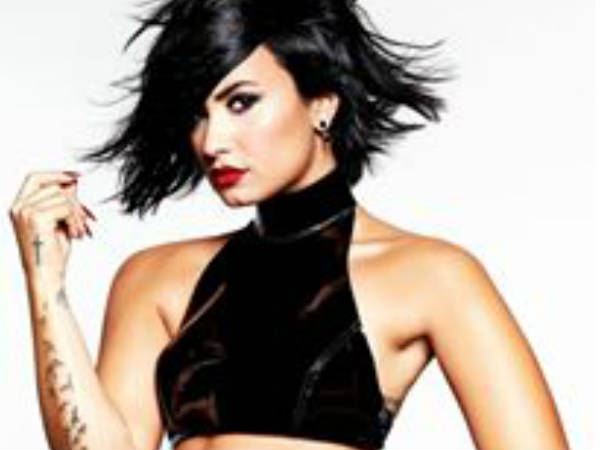 ചമയങ്ങളില്ലാതെ